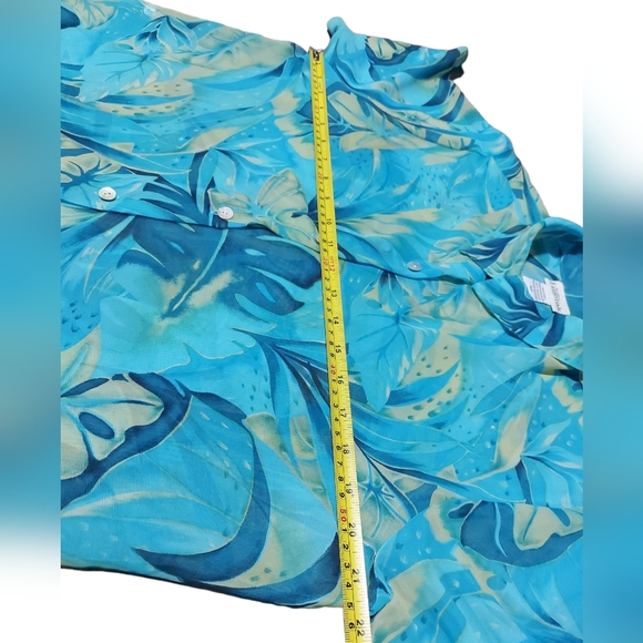 Modern Essentials Women's Button Down Blouse Size Medium - Picture 4 of 6